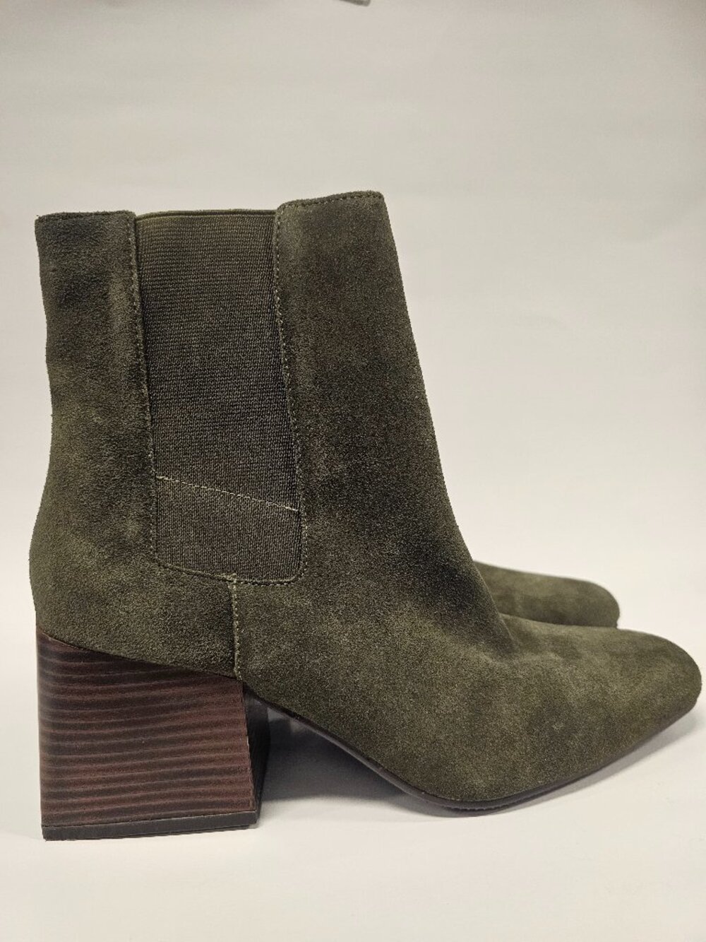 Blondo Olive Green Suede Scarlette Waterproof Chunky Block Heel Ankle Boot 10M